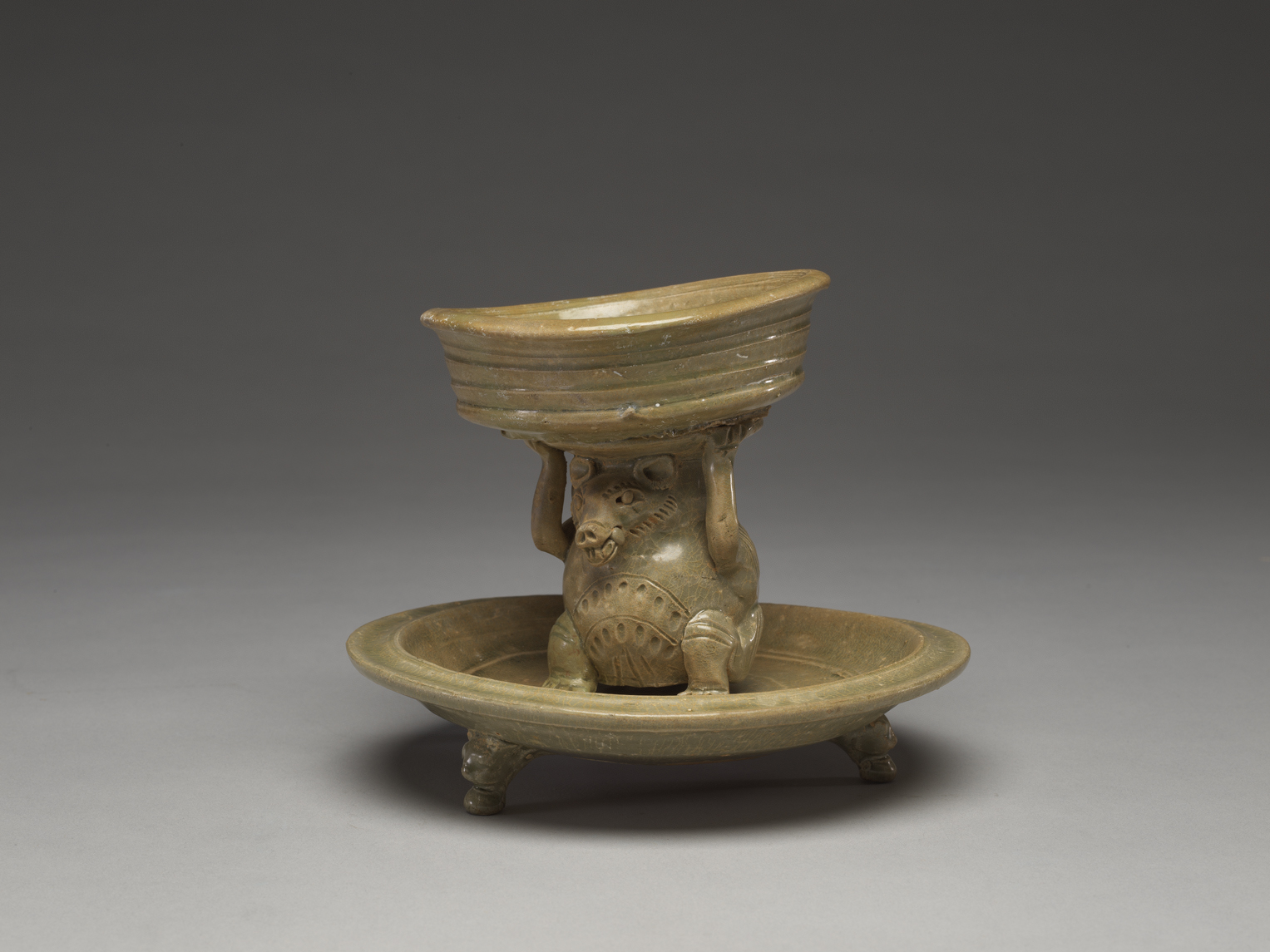 吳-西晉（三世紀） 青瓷熊型燈