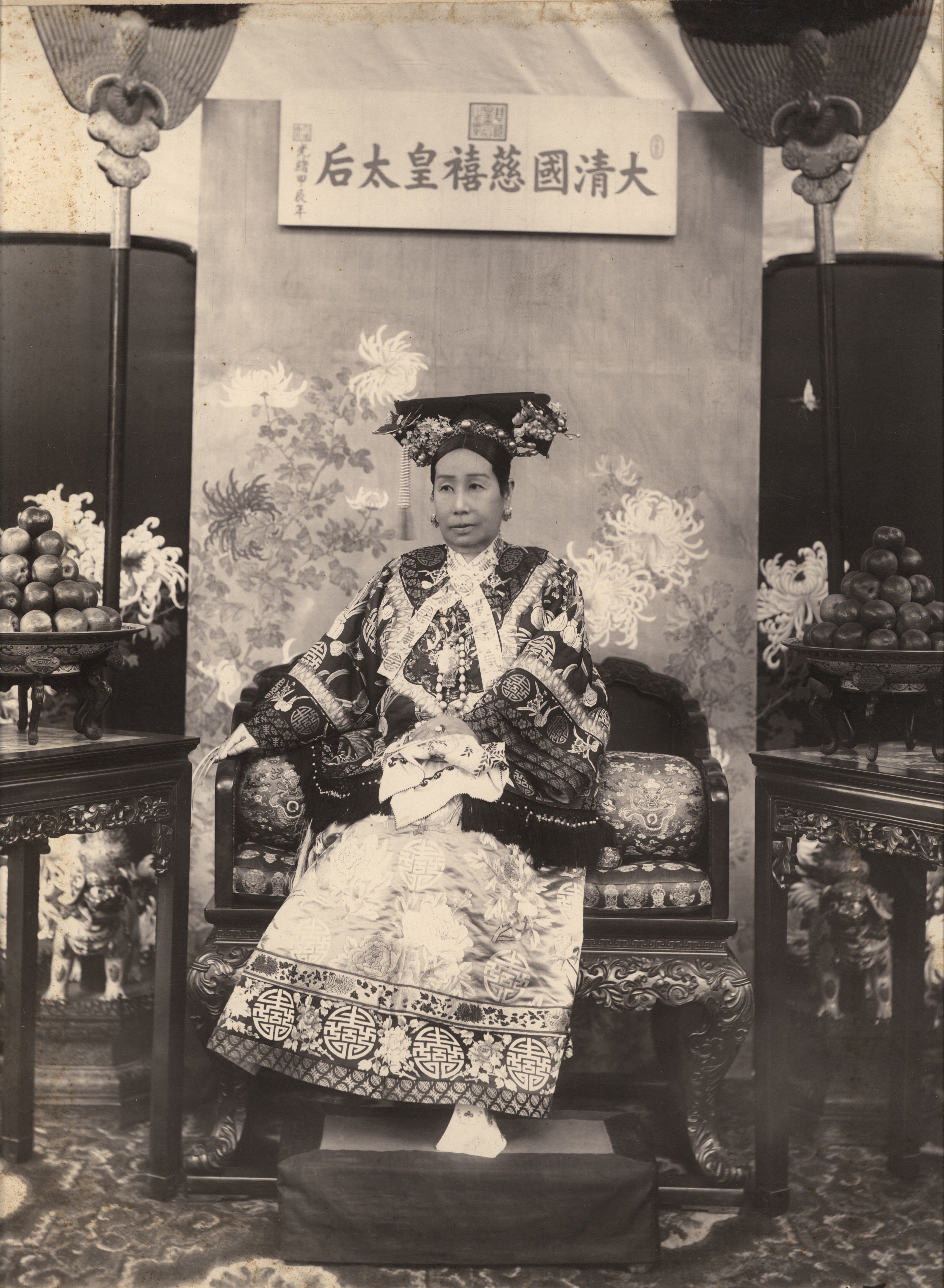 Portrait of Empress Dowager Cixi sitting