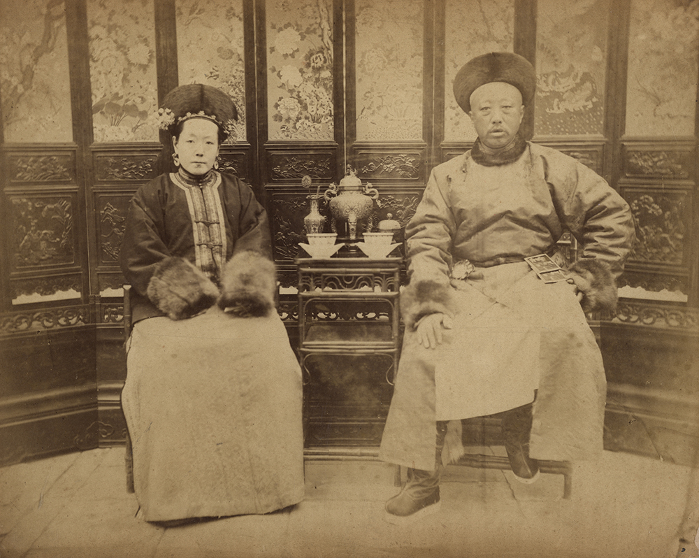 Yixuan and his wife Yehenara
