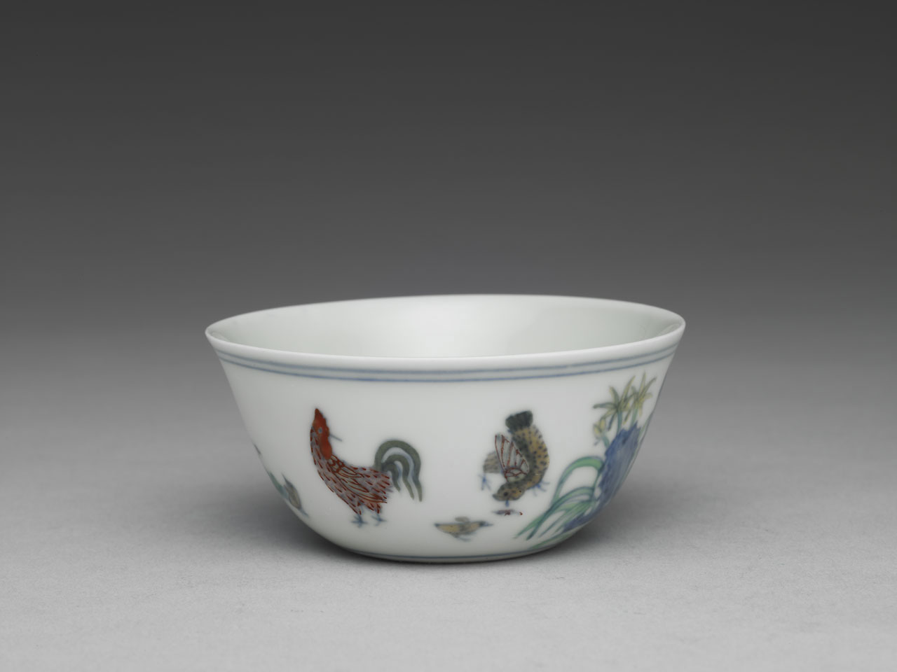 Chicken cups in doucai painted enamels