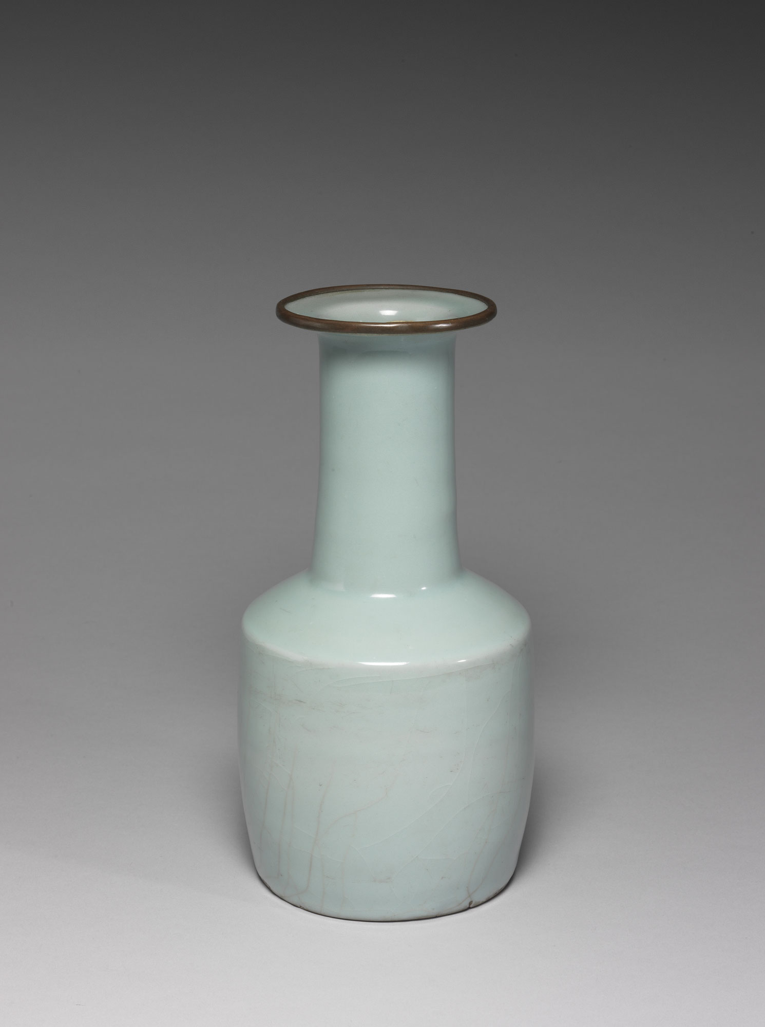 Mallet-shaped Vase in Celadon Glaze