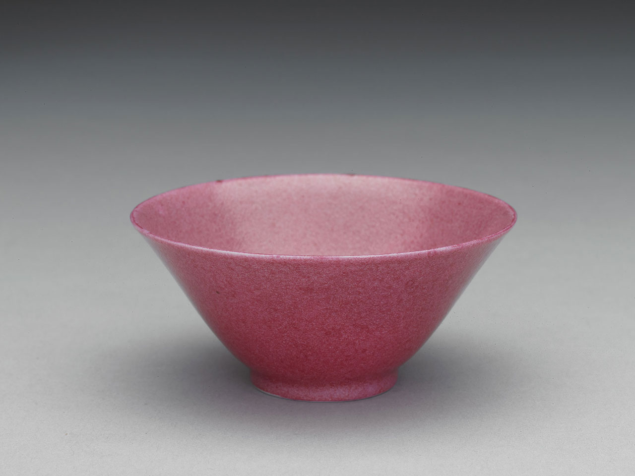 Cup with rouge glaze Mark of yongle nian zhi 