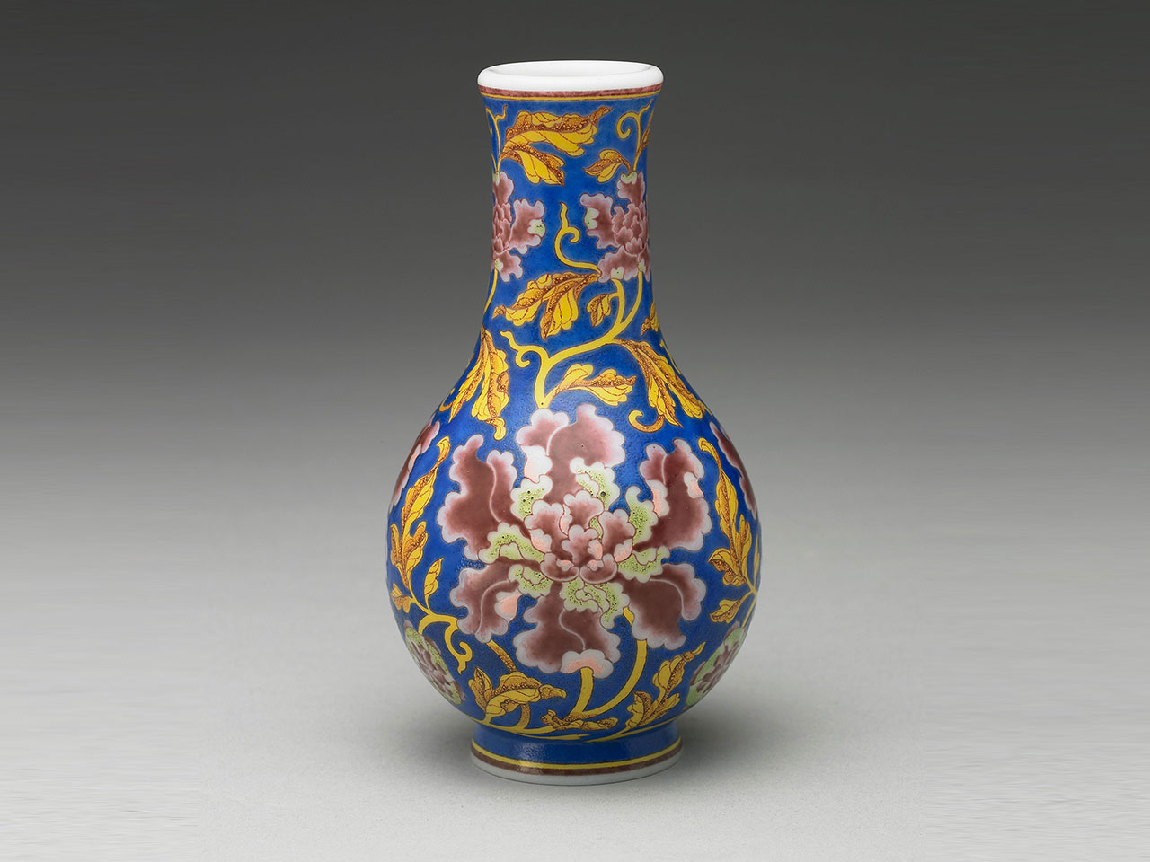 Glass gallbladder-shaped vase with peonies in painted enamels