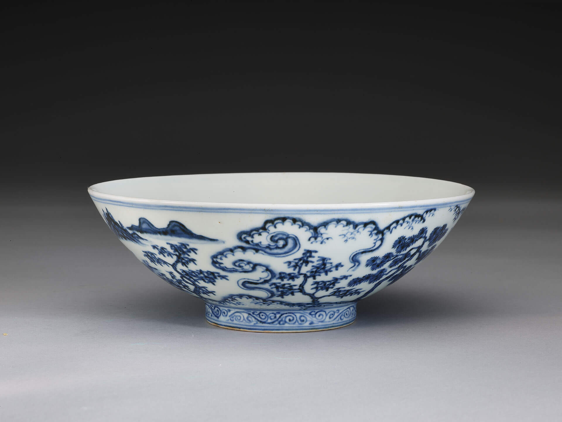 Bowl decorated with court ladies in underglaze blue