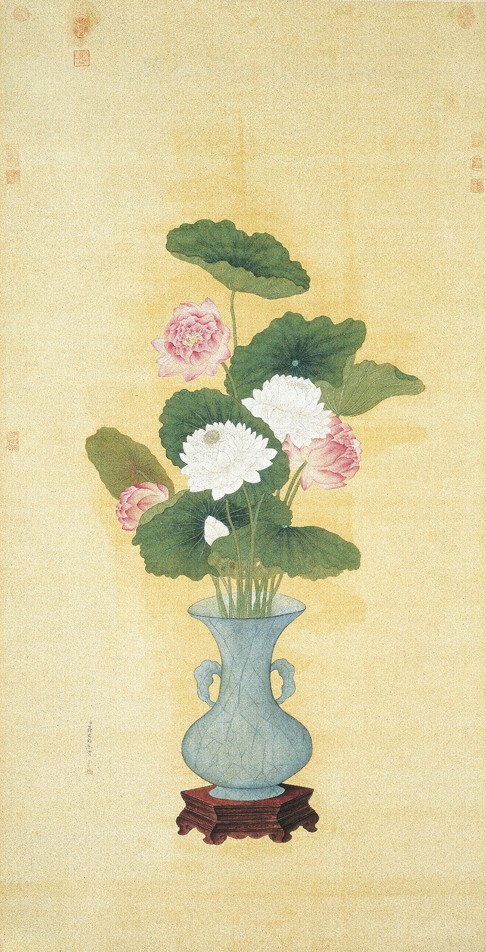Vase with Lotus_preview