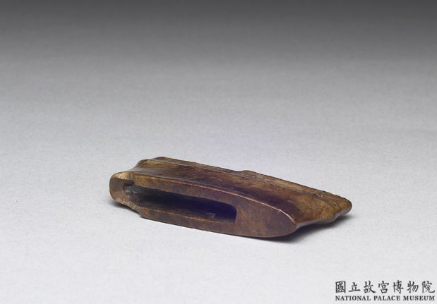 良渚文化早期 玉鉞瑁
