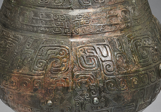 商代晚期 獸面紋貫耳壺