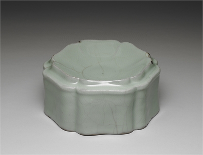 Kuan Ware Celadon Washer in the Shape of a Hibiscus