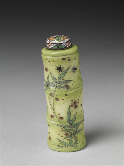 Glass Enameled Snuff Bottle in the Shape of a Bamboo Segment